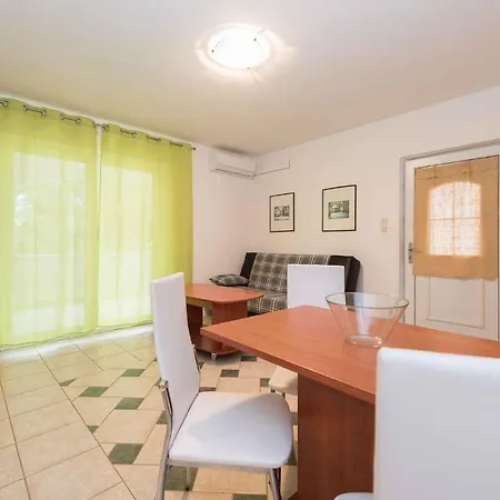 Appartamento In - Insel 41320 Vir